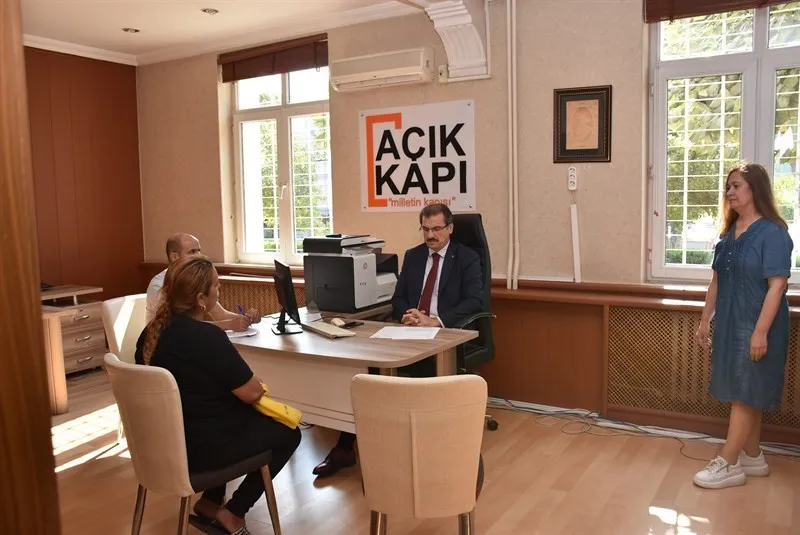 Salihli'de çözümün adresi Açık Kapı: Kaymakam Güldoğan bizzat masada