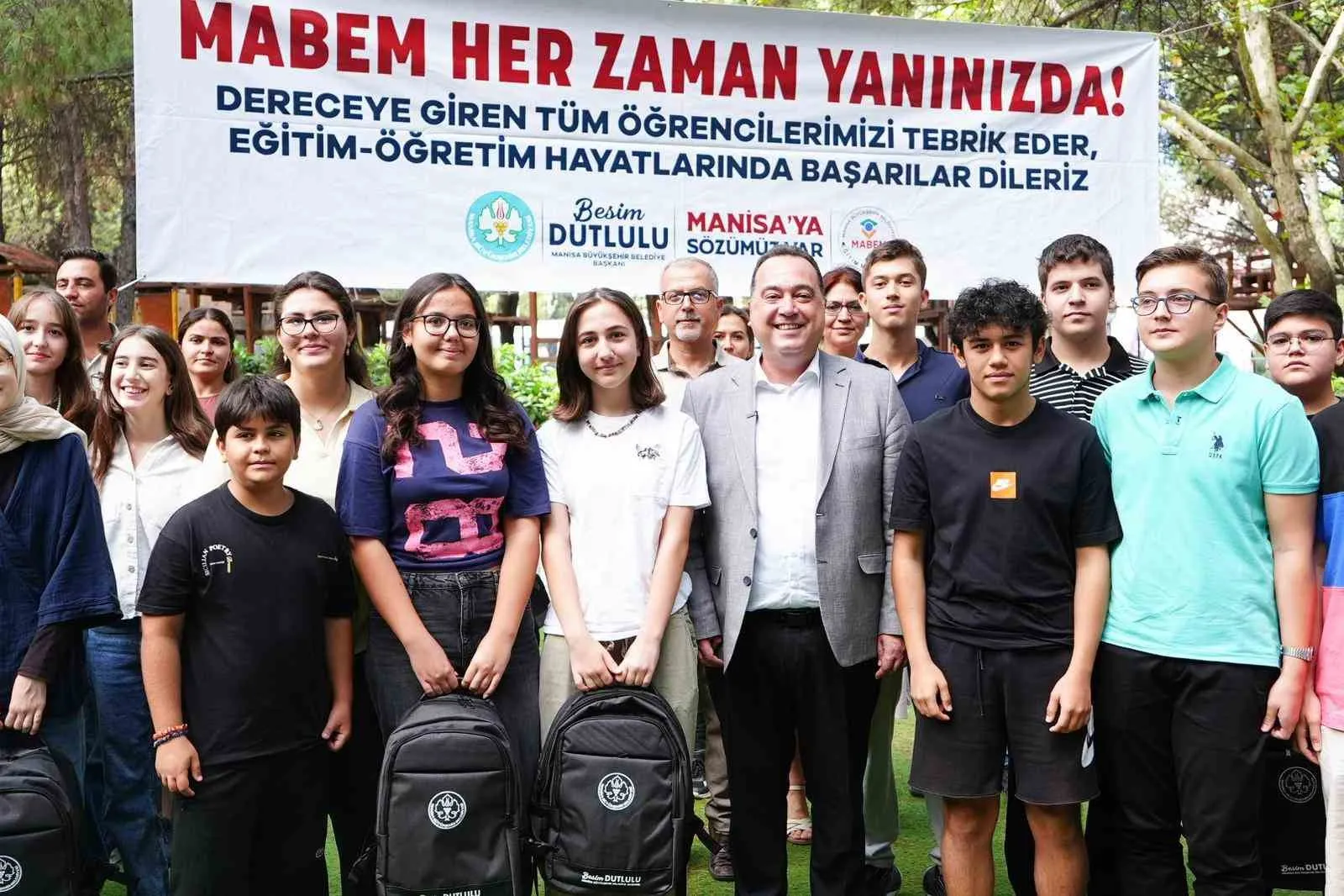 Eğitimde Fırsat Eşitliğinin Adresi MABEM: LGS Zaferi Kafe 236’da Coşkuyla Kutlandı