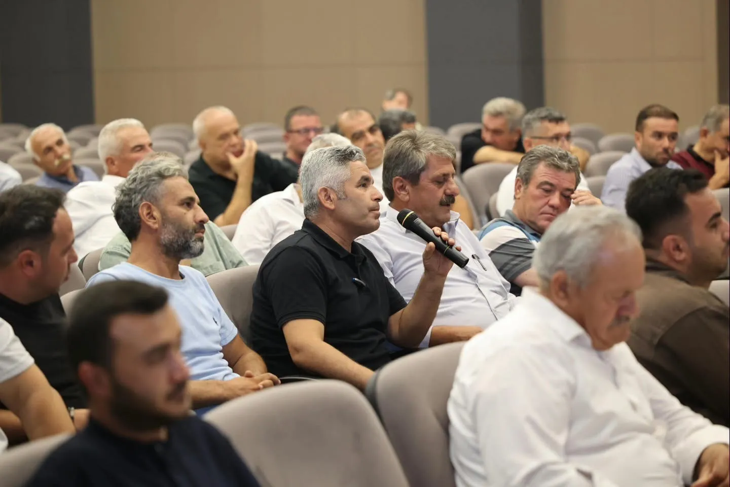 Tavas’ta muhtarlar zirvesi: İlçenin yol haritası başkanlarla birlikte çizildi