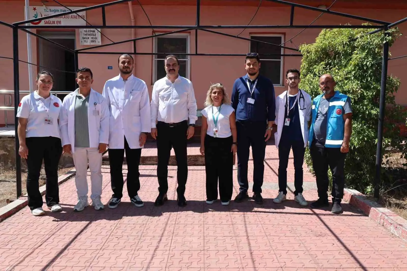 Karacasu’da Sağlık Kapı Kapı Geziyor: Hastane Yerine Hekim Ayağa Geldi