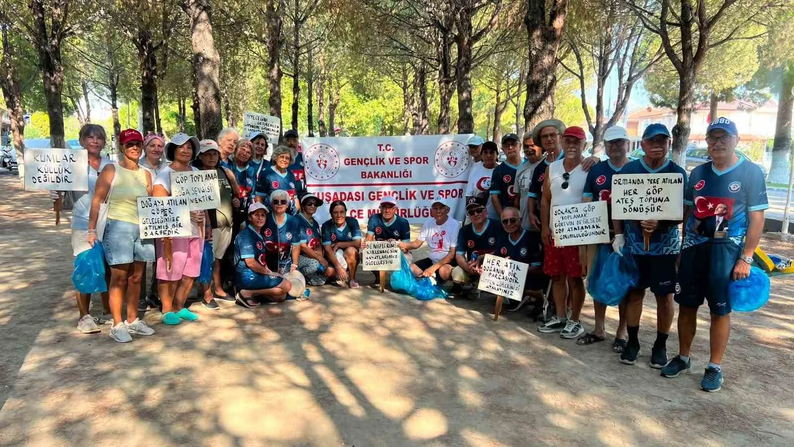 Kuşadası'nda spor ve çevre bilinci el ele verdi