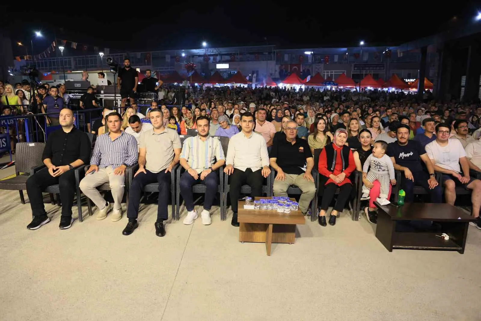 Çameli’de festival rüzgarı Tuğba Yurt ile dindi: Dört gün süren coşku