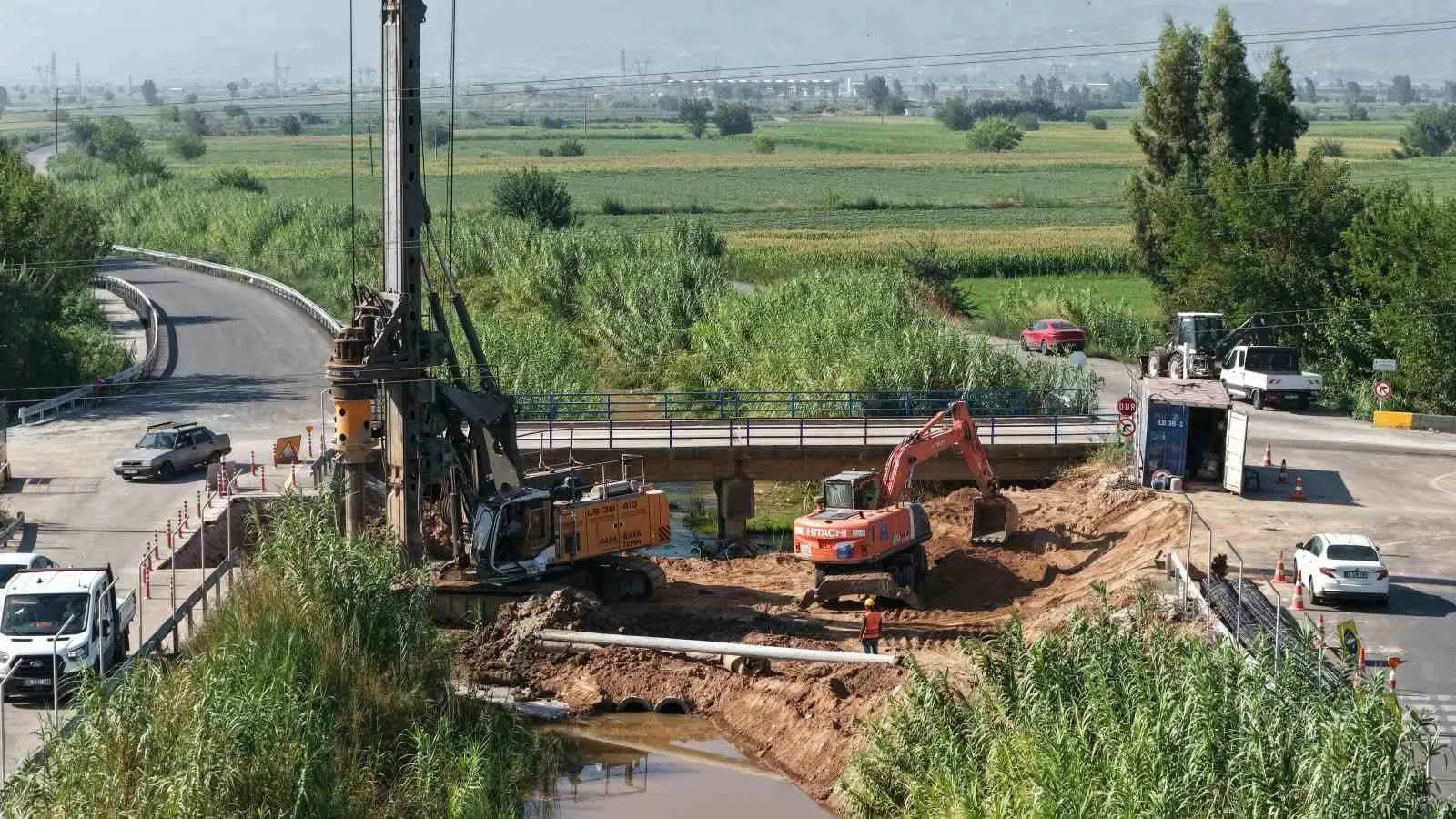 Aydın’ın Ulaşım Haritası Değişiyor: A1 Kanal Yolu’nda Asfalt ve Köprü Çalışmaları Sürüyor