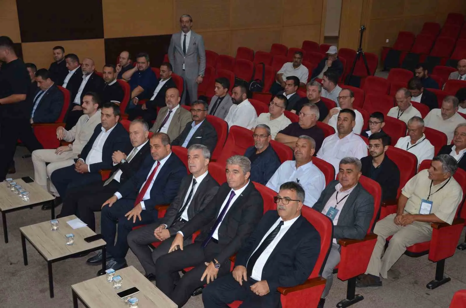 Kırkağaç MHP’de bayrak değişimi: Yeni dönem Muammer Aydın ile başlıyor