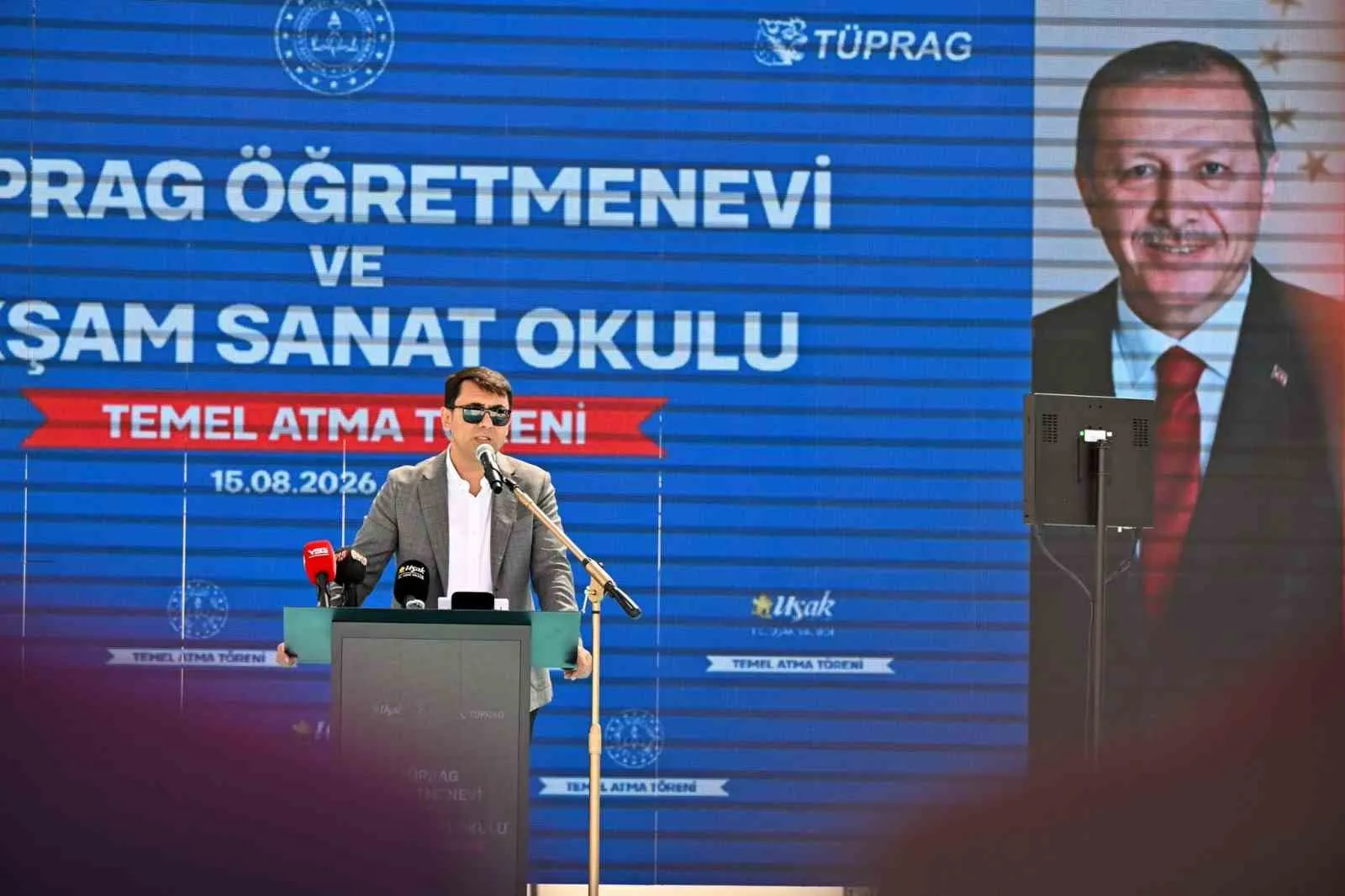 Uşak’ta eğitim camiasına dev yatırım: Modern öğretmenevi için ilk harç döküldü