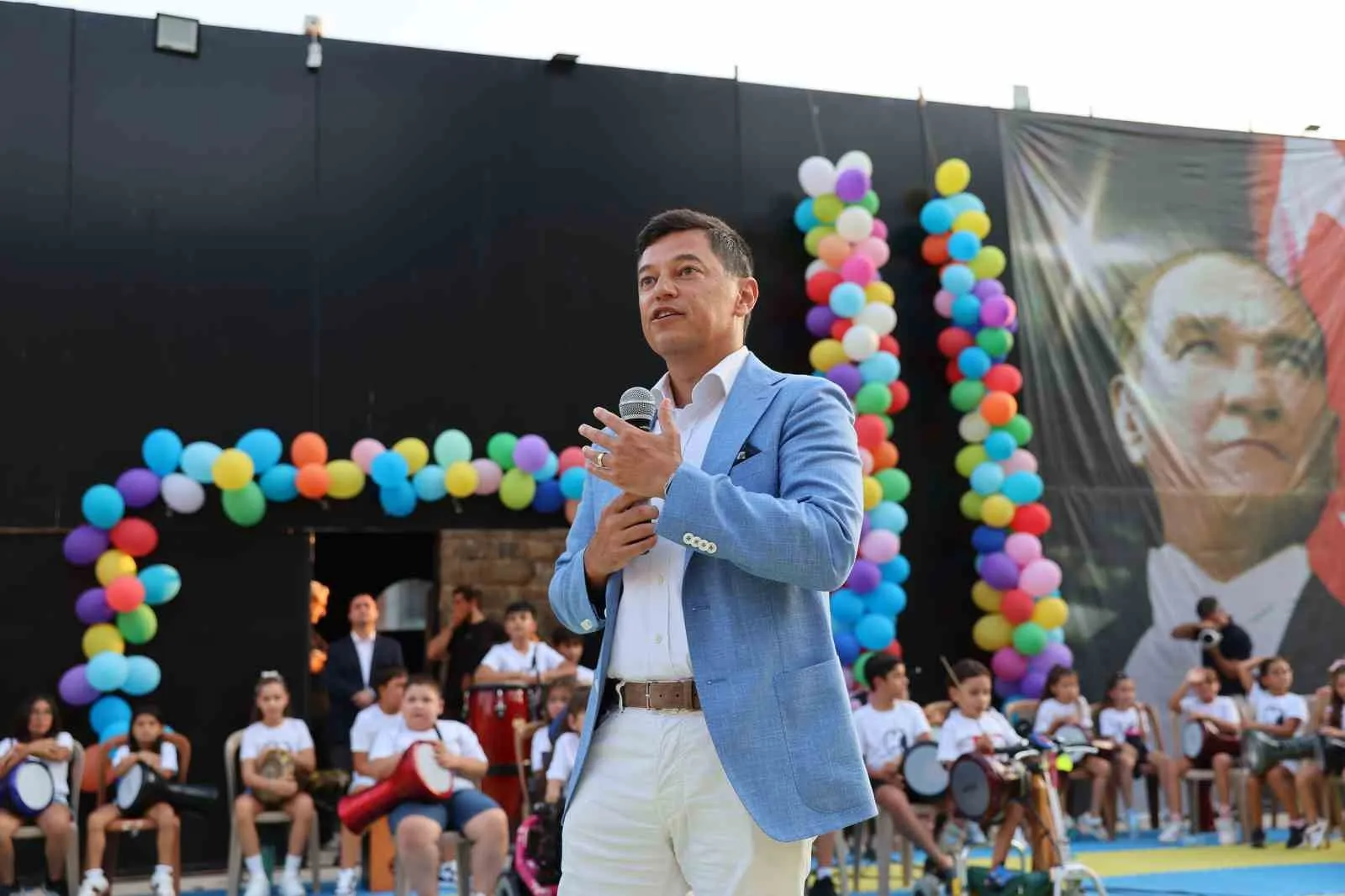 Sahne Tozu ve Spor Teri Bir Arada: Marmaris’te Yaz Kursları Coşkulu Finalle Kapandı