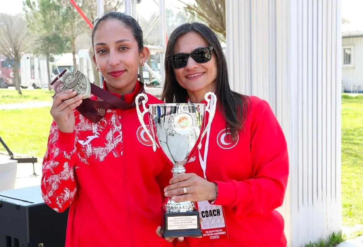 İngiltere pistlerinde Aydın rüzgarı: Esma Öztekin’den rekorlu final