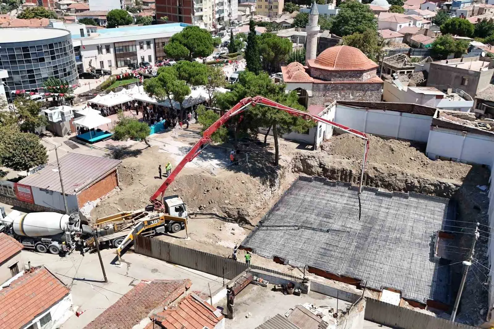 Menemen’de asırlık bekleyiş sona erdi: Tarihi Hükümet Konağı yeniden ayağa kalkıyor