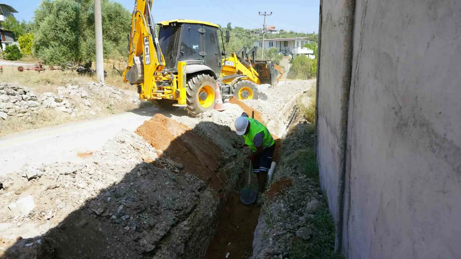 Milas’ta kireç kabusu bitiyor: Akyol Mahallesi’nde dev altyapı seferberliği