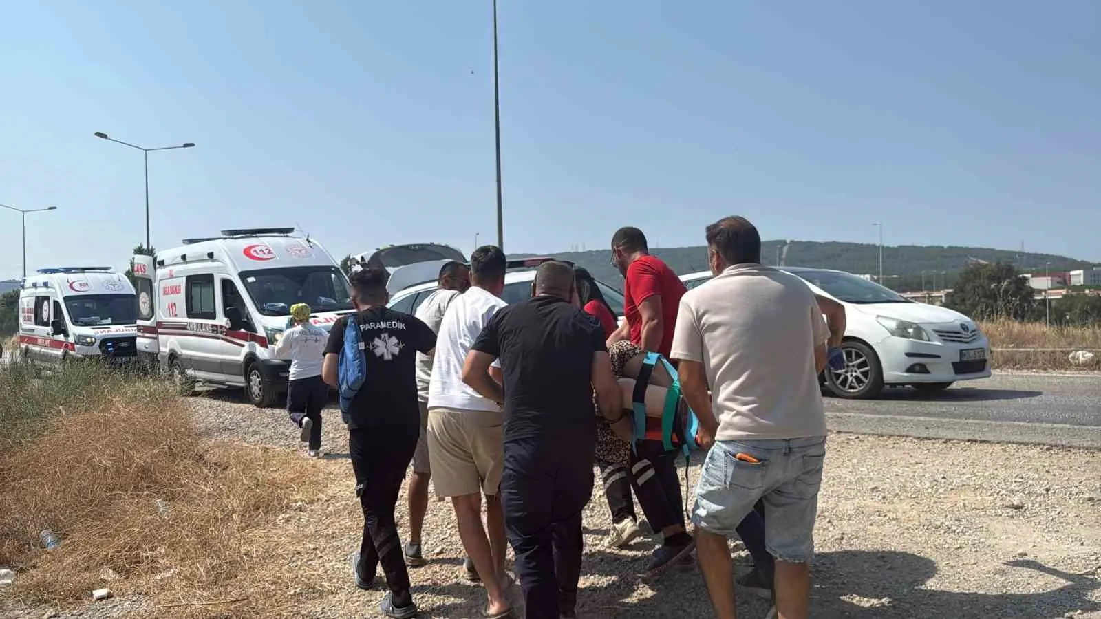 Menteşe’de korkutan kaza: Direksiyon hakimiyetini kaybedince dereye uçtu