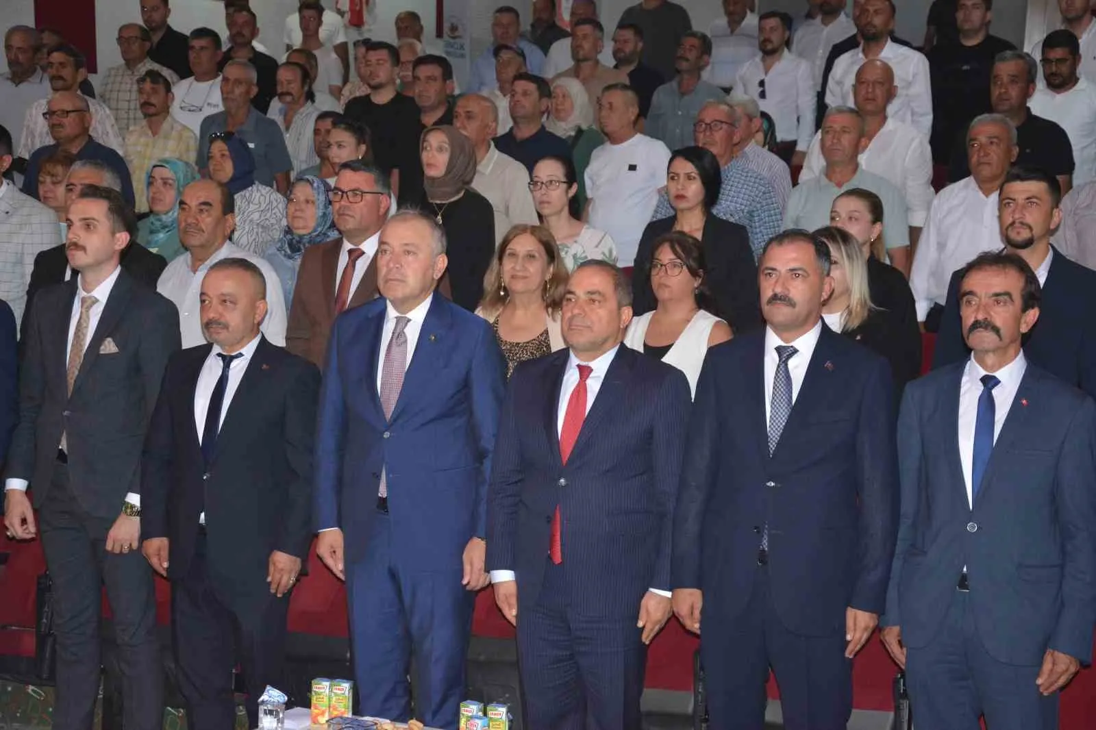 Demirci MHP’de Veysel Çınar dönemi: Sandıktan güvenoyu çıktı