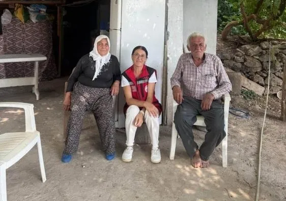 Seydikemer’de vefa ziyareti: Afetzede şehit yakını ve gazinin kapısı çalındı