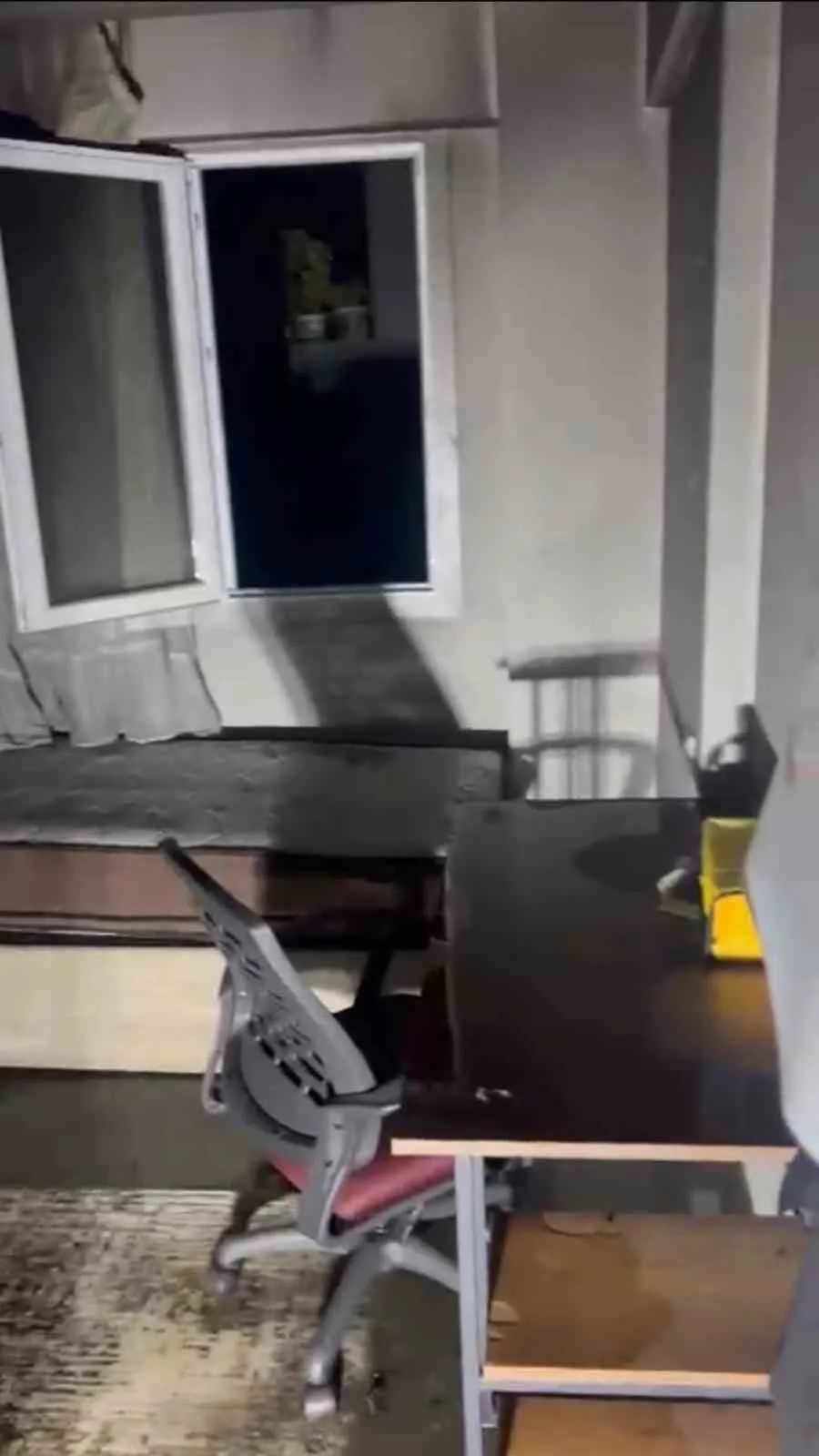 Efeler'deki yangın felaketinde acı bilanço: Bir kişi hayatını kaybetti