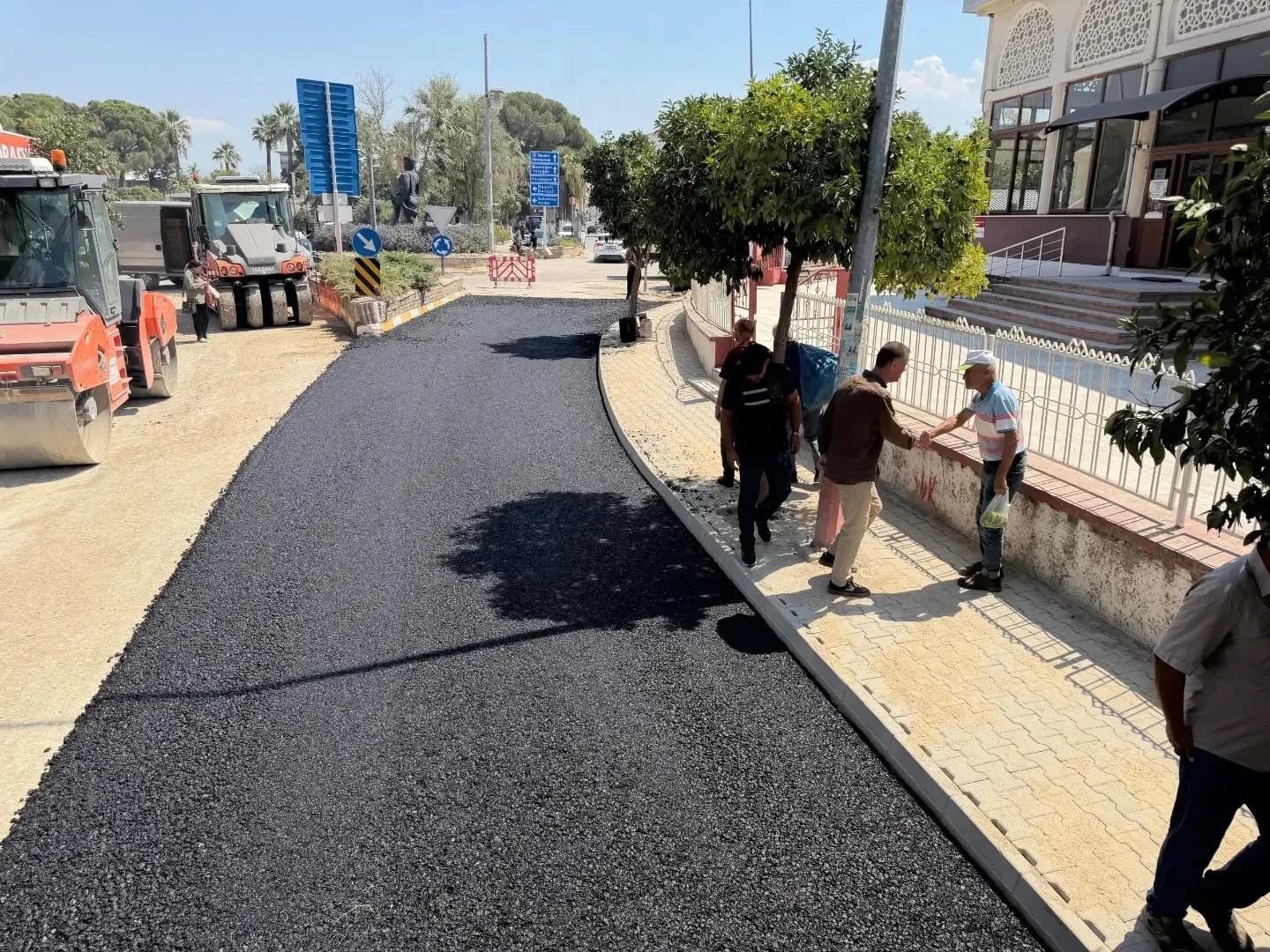 Yenipazar’da ulaşım seferberliği: Yörükali Efe Caddesi yeni yüzüne kavuşuyor