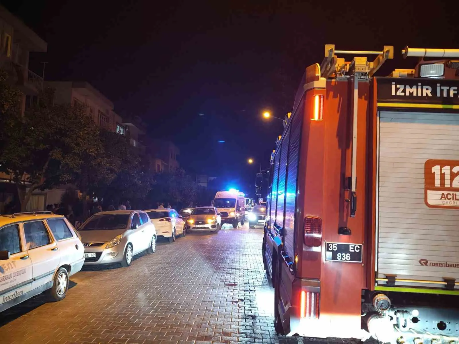 Selçuk’ta Çatıdan Düşen Emekli Öğretmen Hayatını Kaybetti