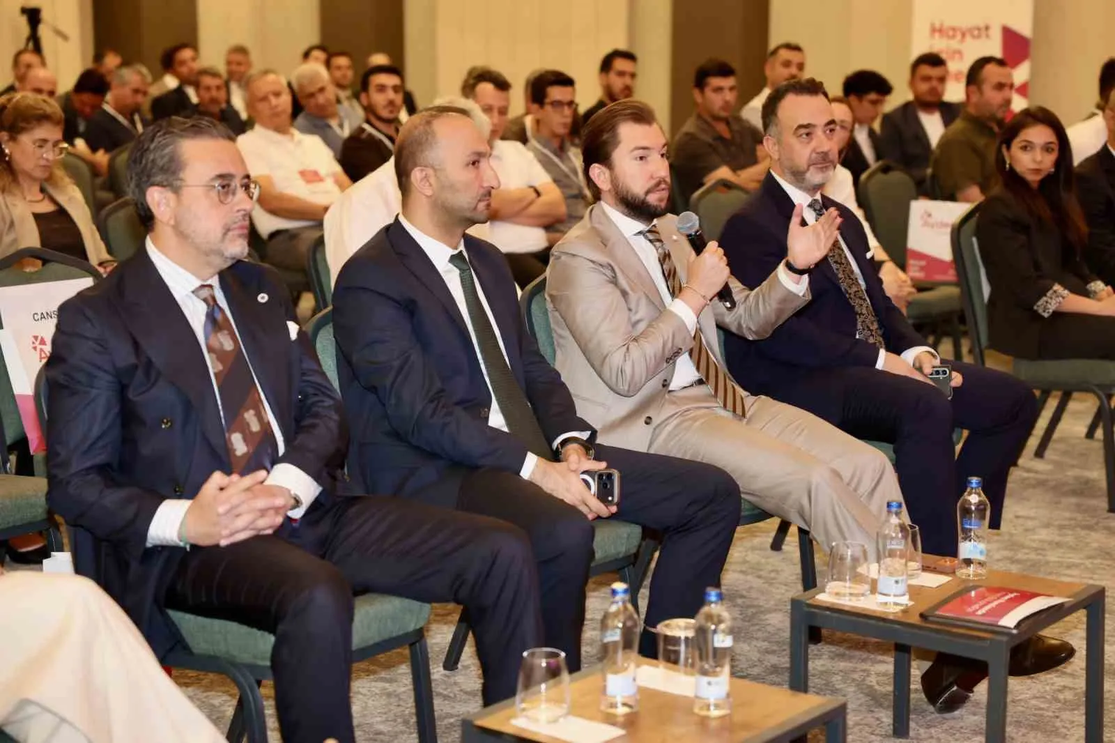 Sanayide enerji devrimi: İhracatçılar için yeni yol haritası masaya yatırıldı