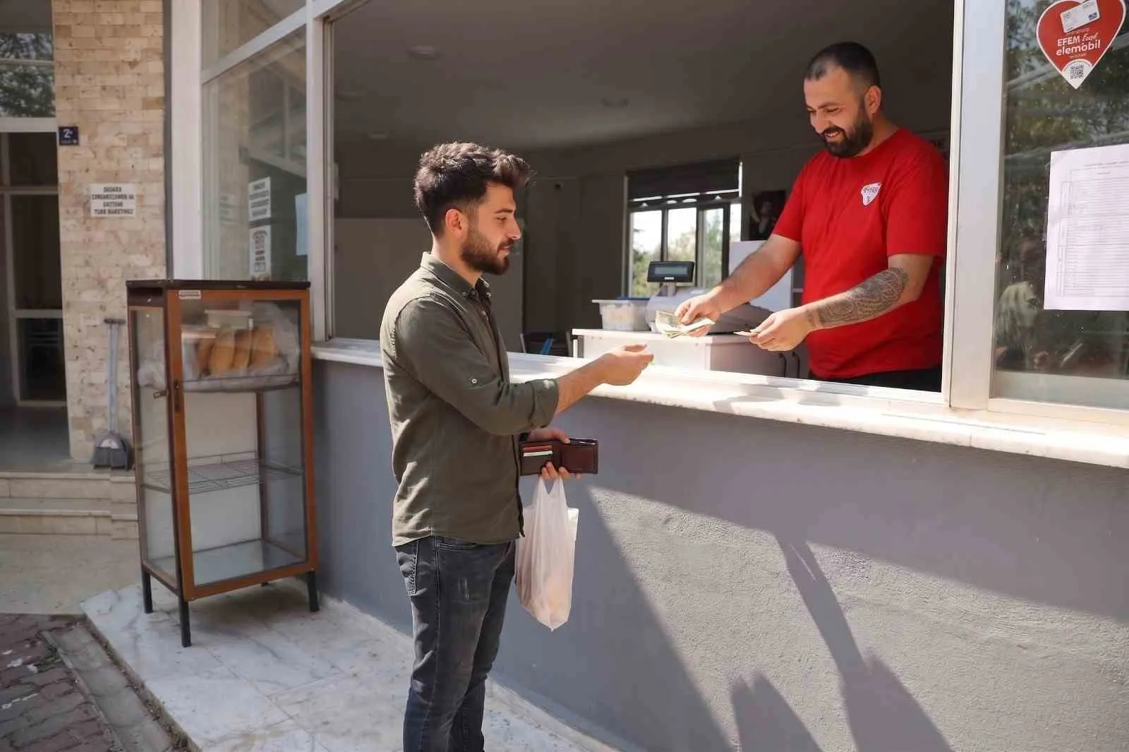 Efeler'de mutfak enflasyonuna karşı Efe Ekmek desteği