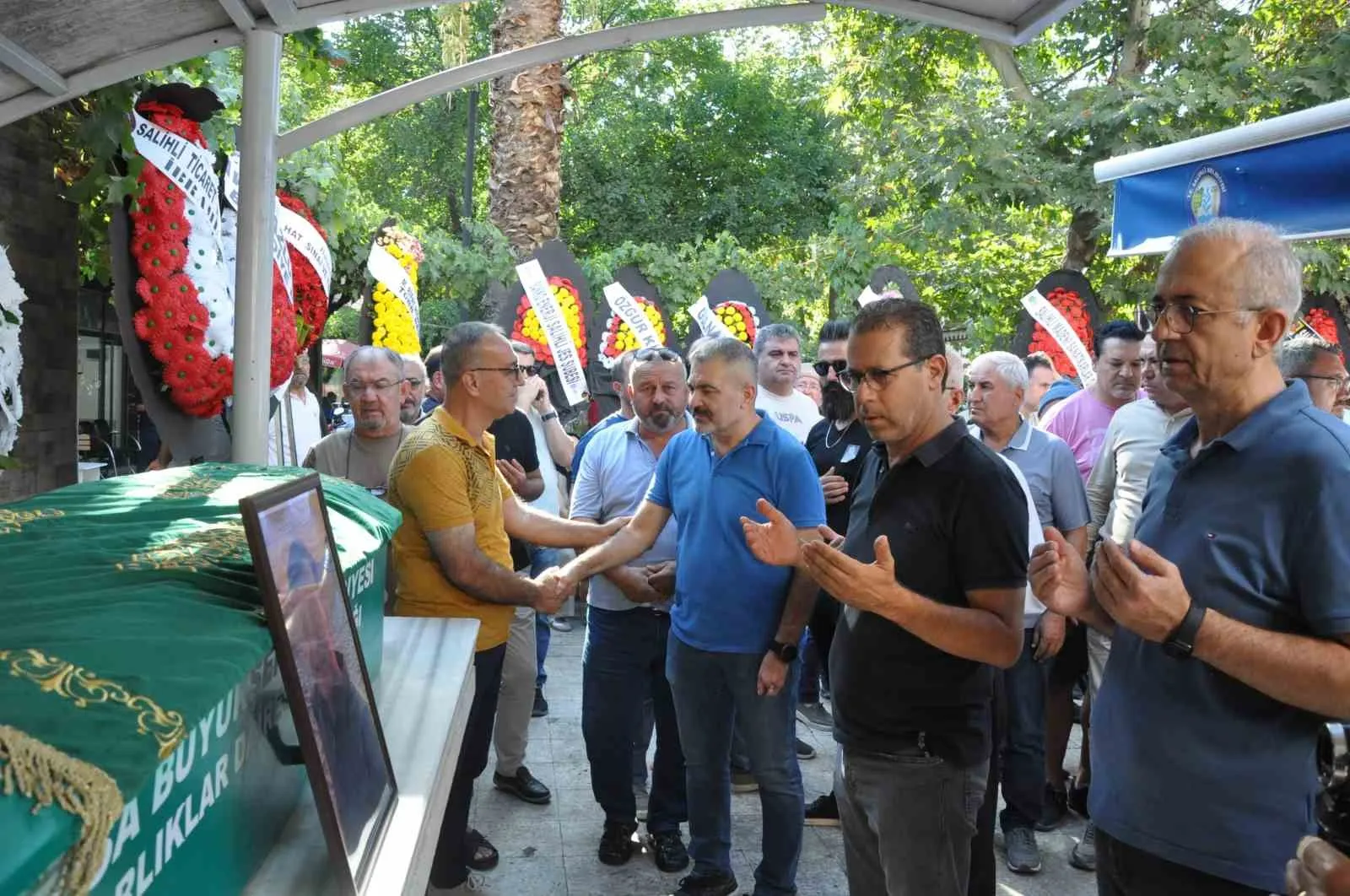 Salihli’deki acı patlamada veda: İş dünyasını yasa boğan kayıp