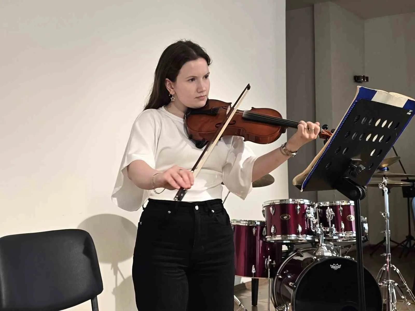 Manisa'nın genç yetenekleri sahnede devleşecek: MAGSO'da yeni dönem başladı