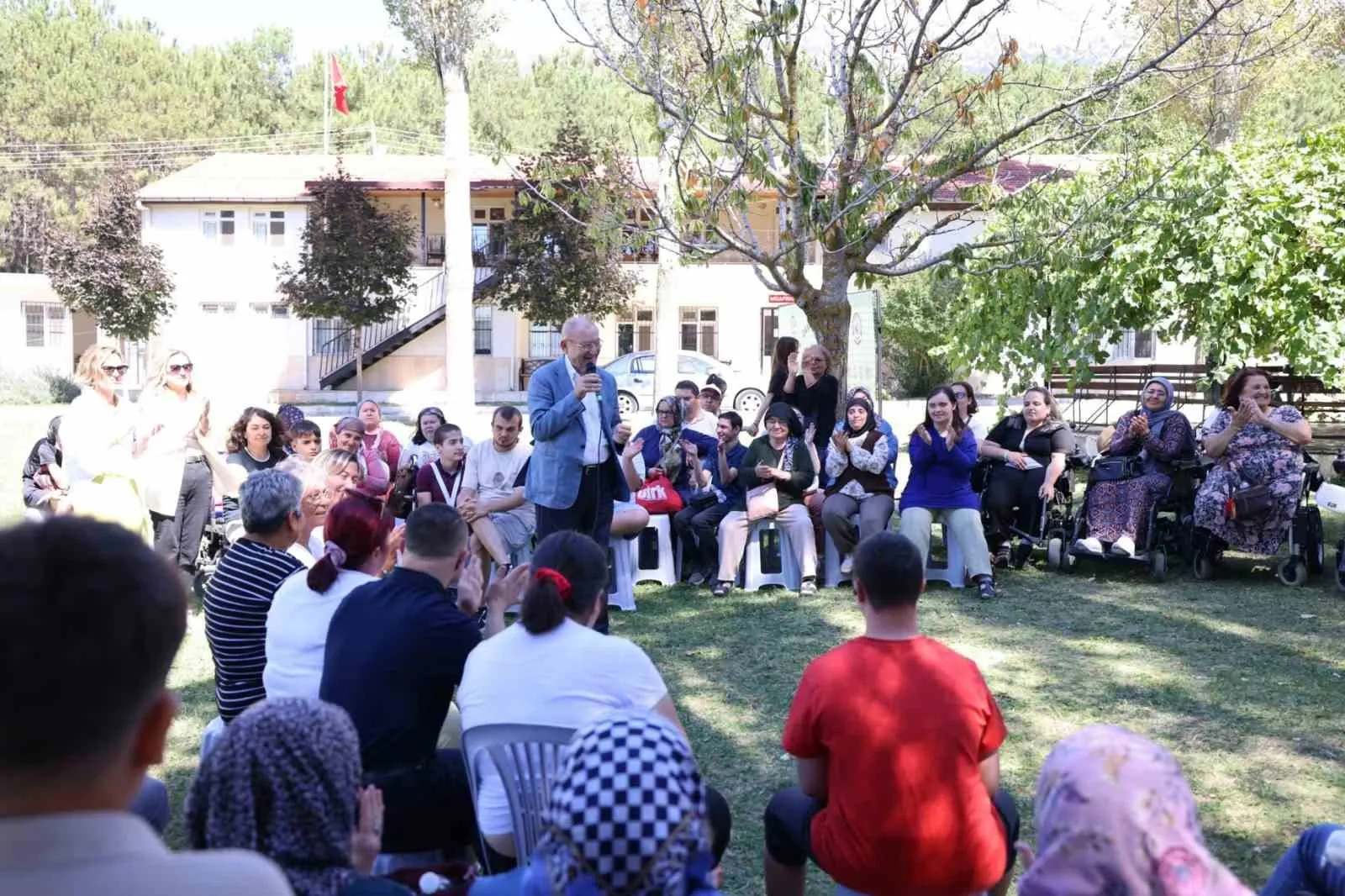 Doğanın kalbinde moral depoladılar: Engelli bireyler için unutulmaz kamp günü