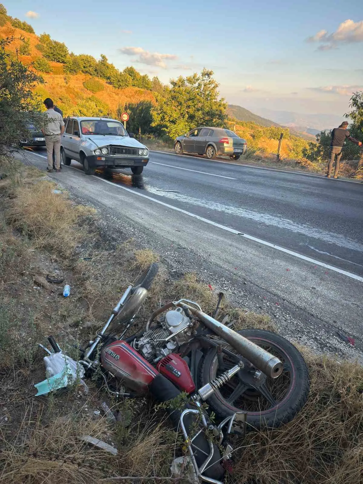 Ödemiş yolunda acı son: Motosikletli sürücü hayata tutunamadı