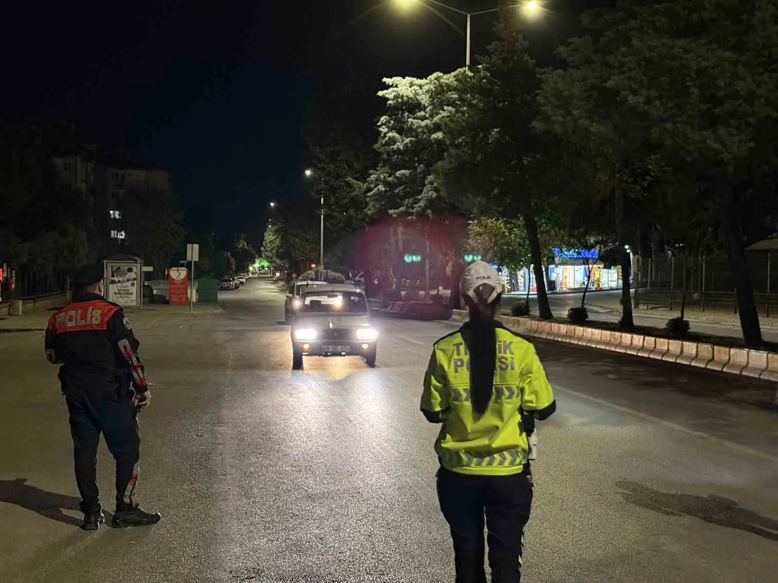 Aydın sokaklarında kuş uçurtmuyorlar: Polis ekiplerinden geniş çaplı güvenlik mesaisi