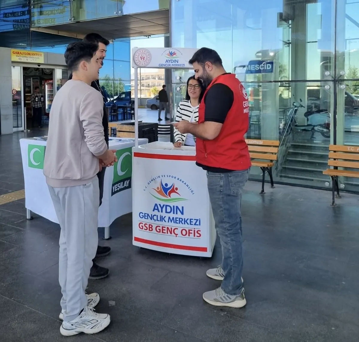 Aydın'da eğitim maratonu başladı: Gençlerin ilk durağı Gençlik Merkezi oldu
