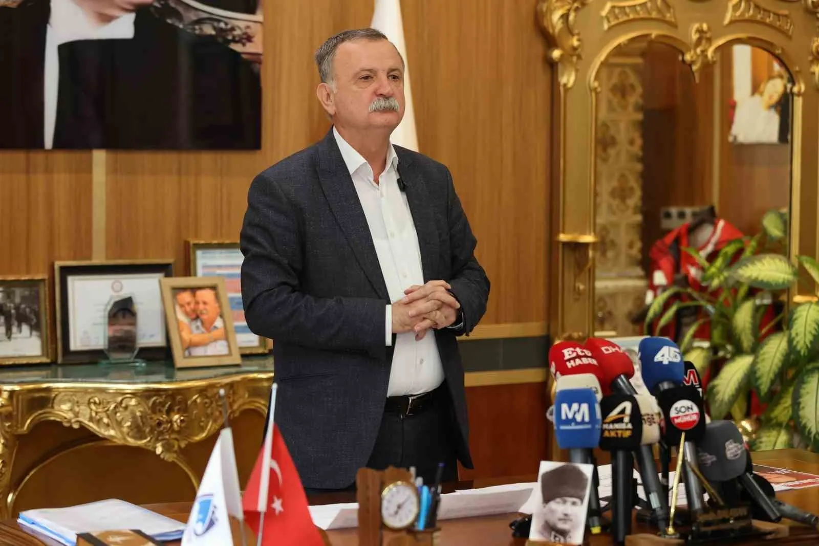Yunusemre’de hizmet seferberliği: Başkan Balaban’dan şeffaflık vurgusu