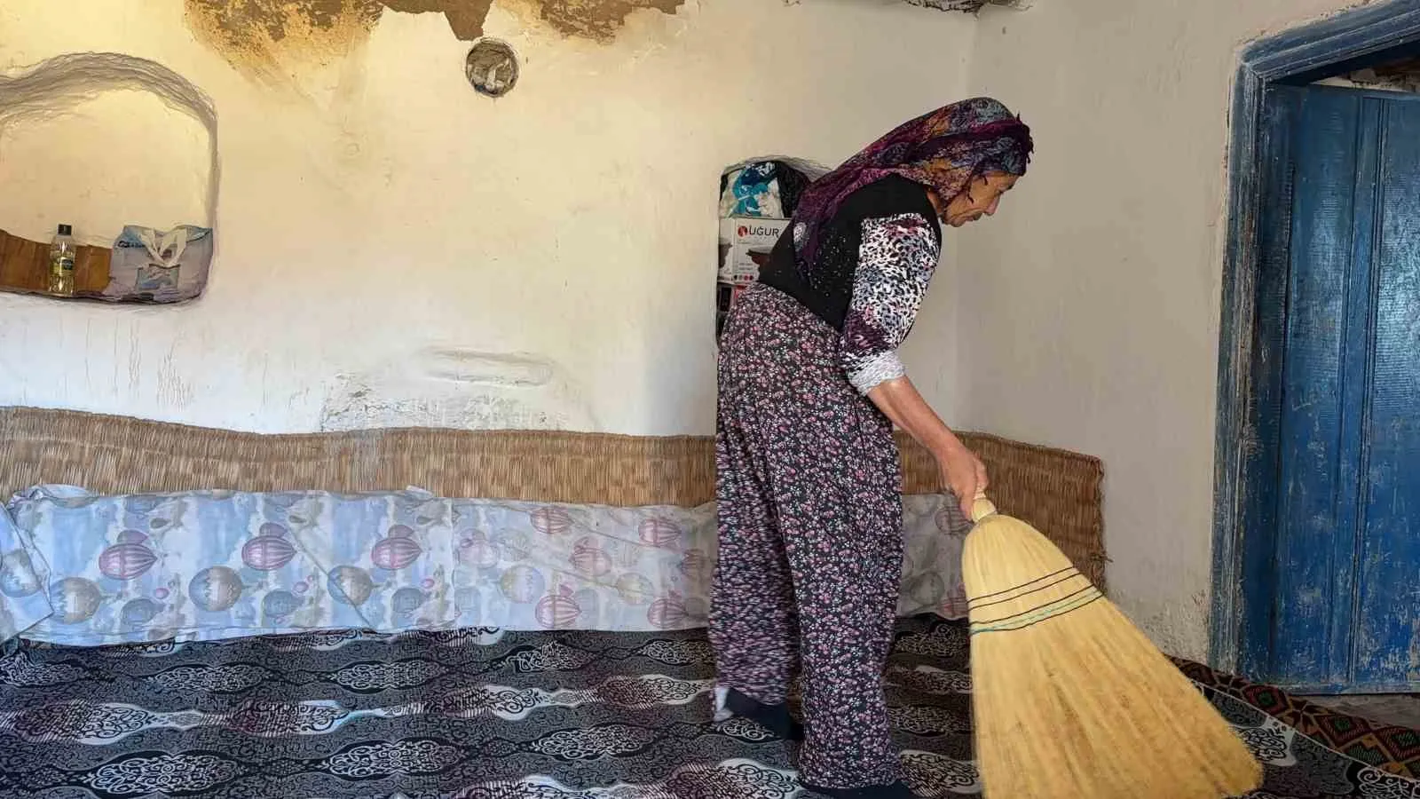 Bolvadin’de korkulu bekleyiş bitti: Devlet şefkati anne ve köyü huzura kavuşturdu