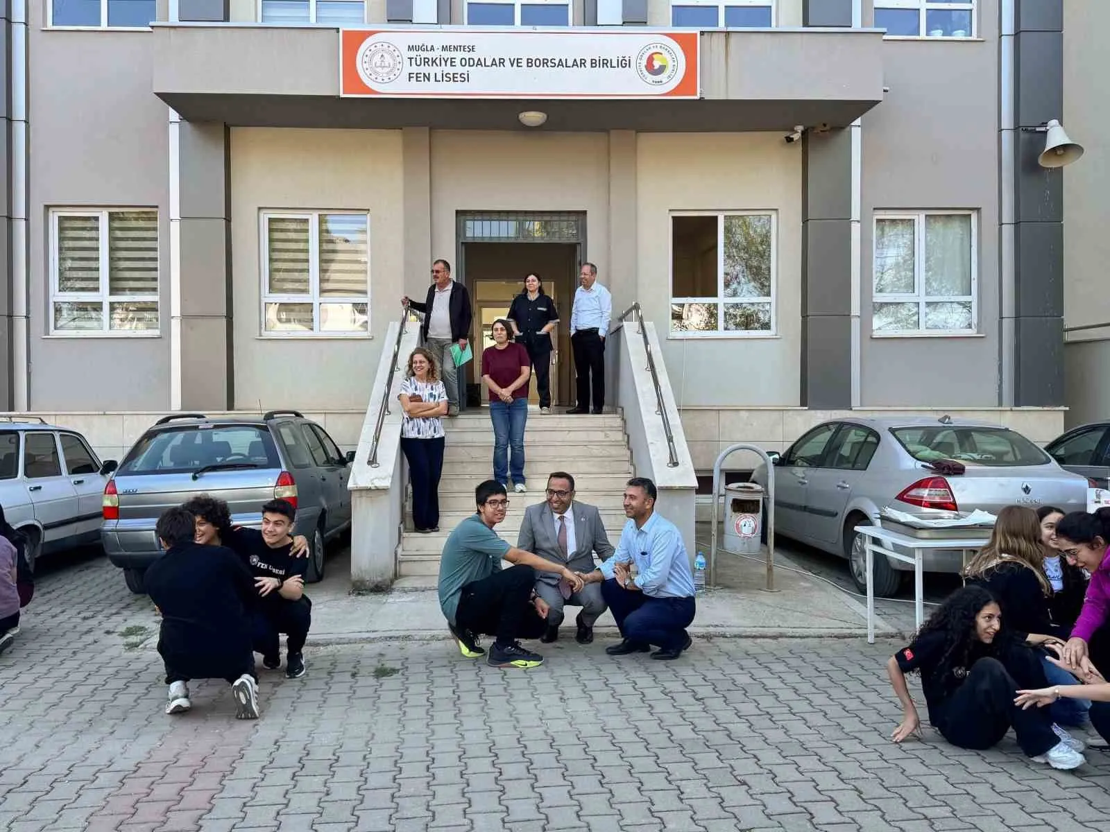 Menteşe’de eğitim maratonu başladı: TOBB Fen Lisesi’nde ilk ders heyecanı