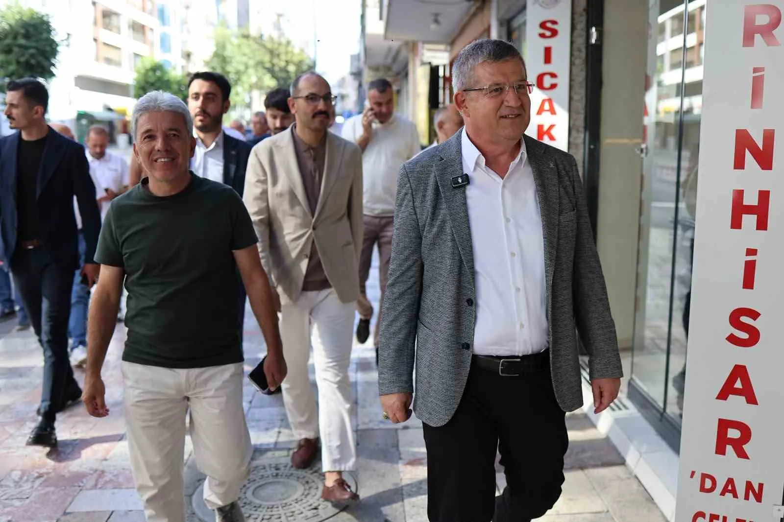 İstiklal Caddesi esnafından ulaşım isyanı: Subaşıoğlu sahaya indi