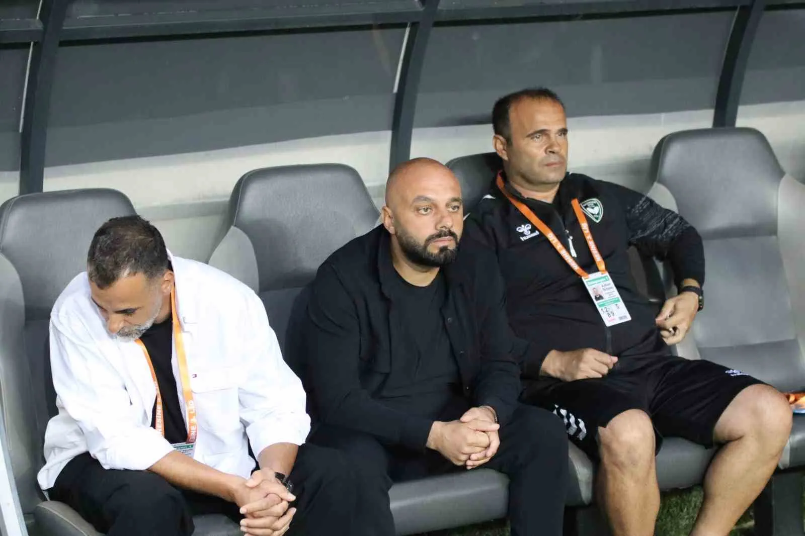 Alsancak’ta gerilim dolu gece: Gaziemirspor son dakikada güldü