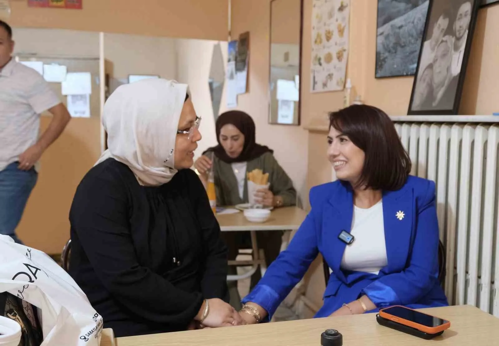 Bayramyeri esnafı AK Partili kadınlarla buluştu: Sahadan gelen talepler not edildi