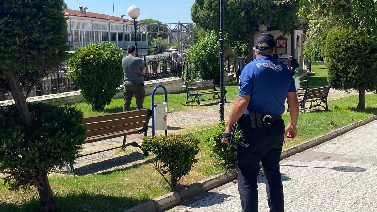 Aydın'da yürekleri ağza getiren anlar: Tren yolunda intihar girişimi