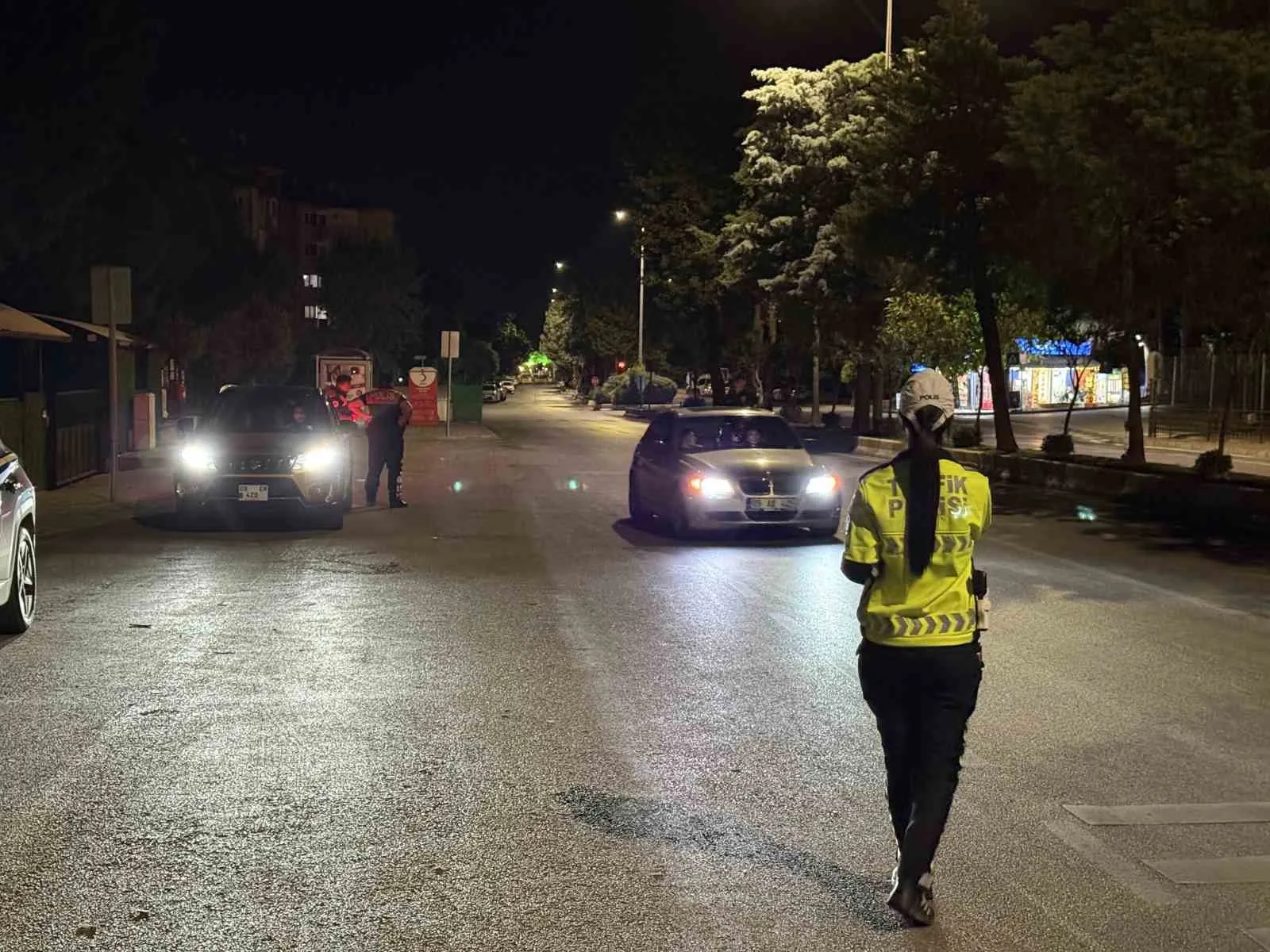 Aydın sokaklarında kuş uçurtmuyorlar: Polis ekiplerinden geniş çaplı güvenlik mesaisi