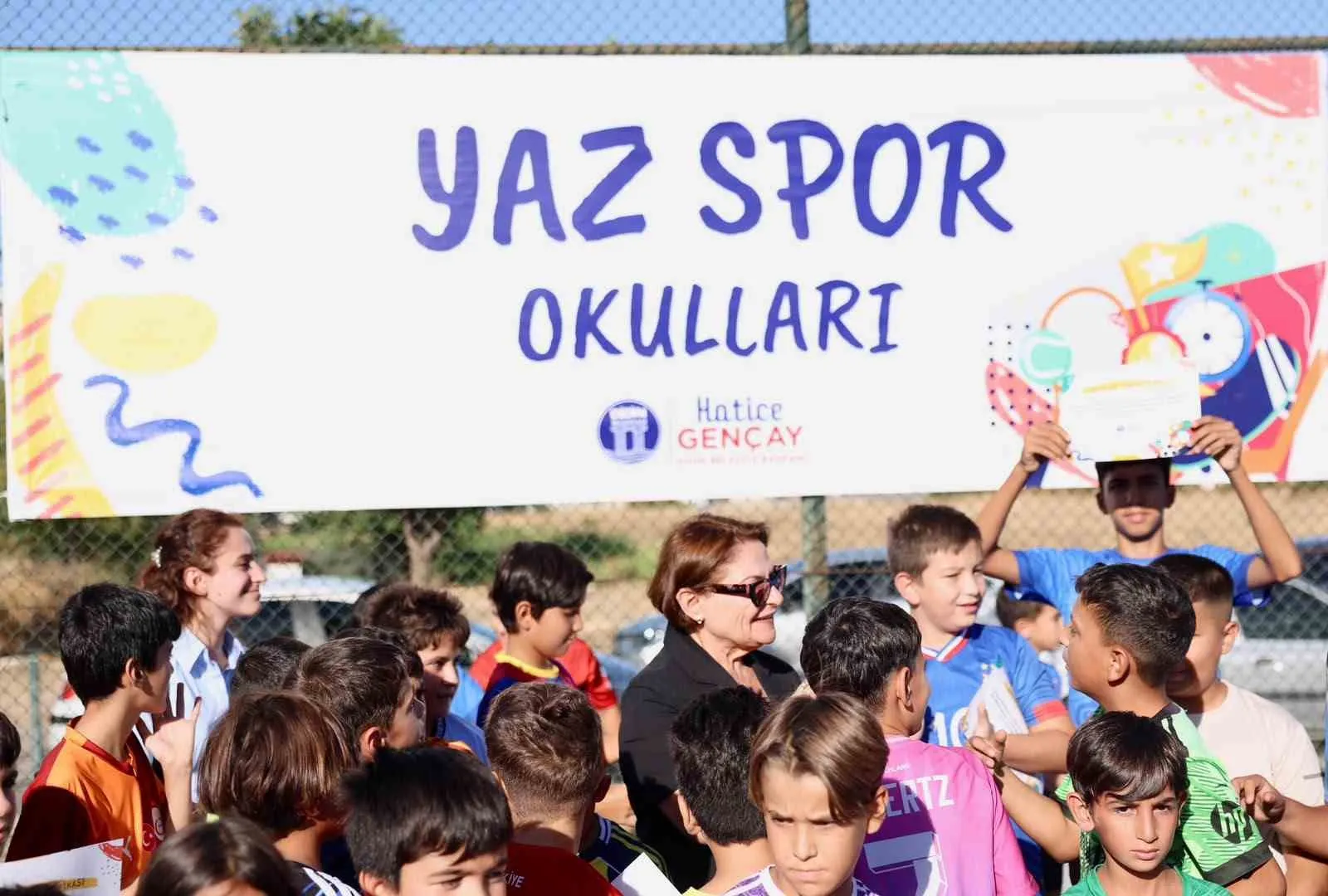 Didim’de spor dolu yazın finali: Genç yetenekler sertifikalarıyla gururlandı