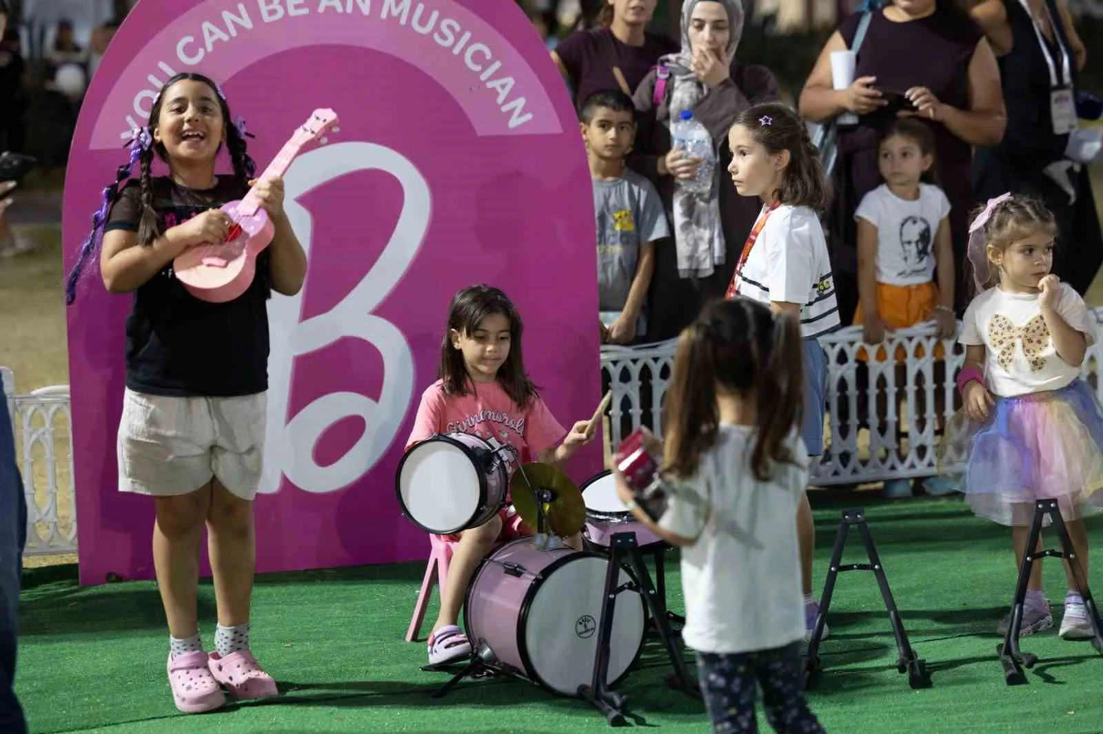 Kültürpark’ta masalsı günler: Minikler fuarın başrolünde