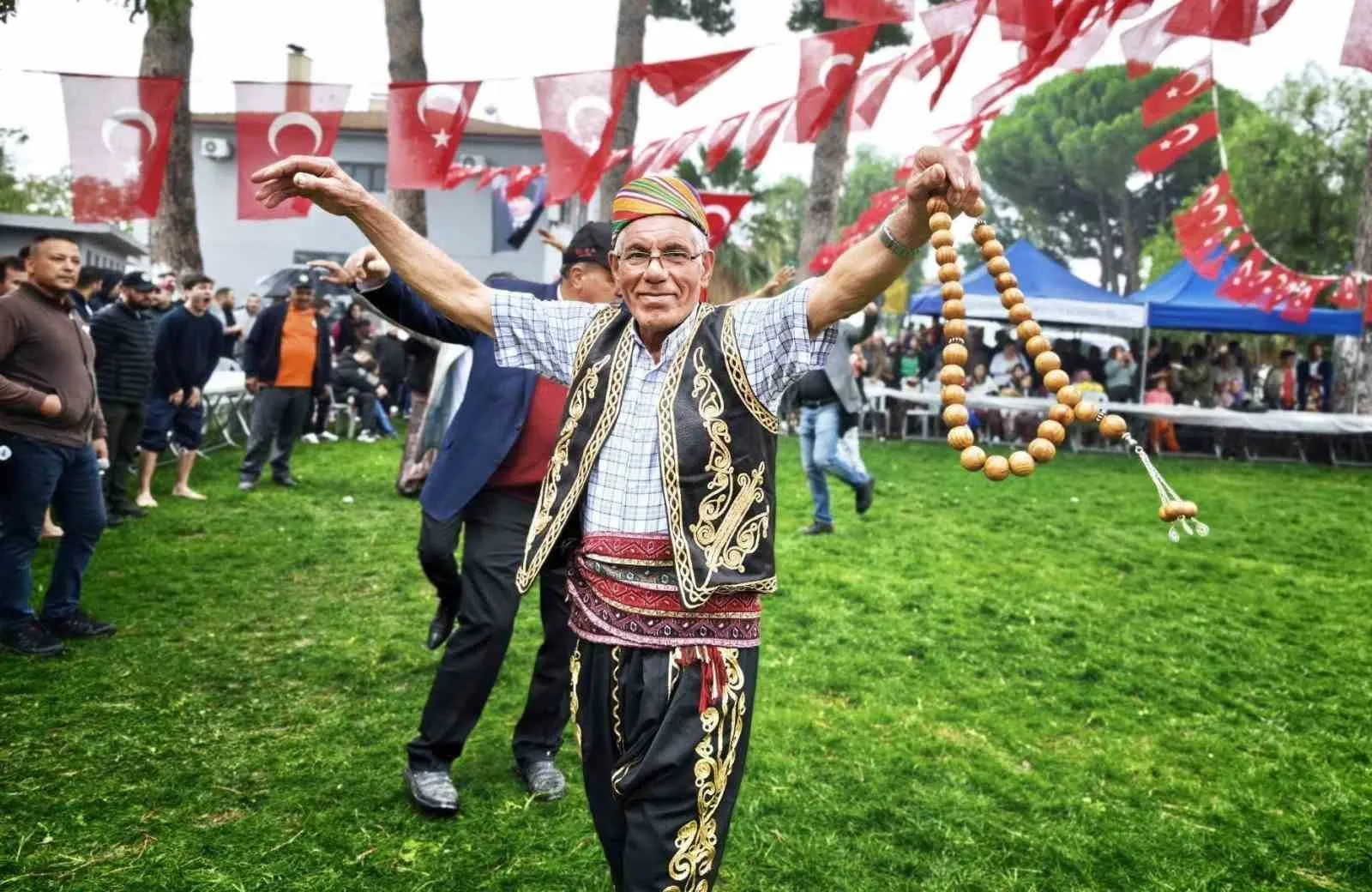 Köşk’te er meydanı şenlendi: Karakucak coşkusu Beyköy’e taşındı