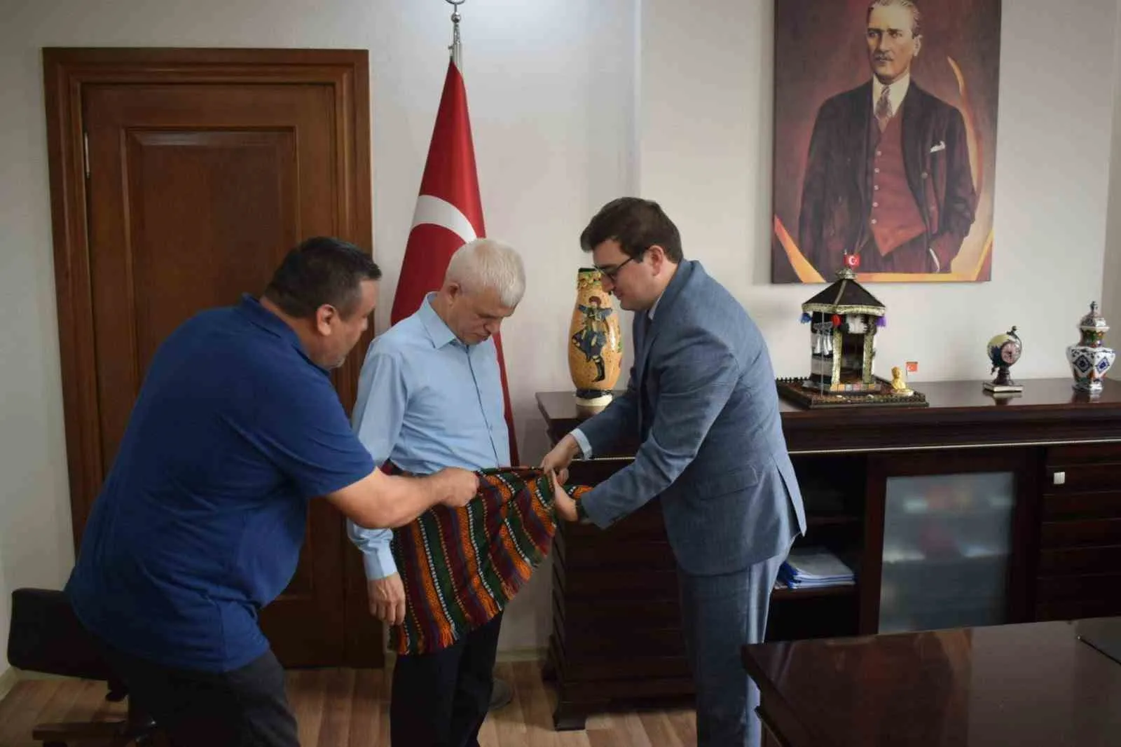 Bozdoğan'da Ahilik geleneği yaşatılıyor: Yılın esnafları Kaymakam Sözen ile bir araya geldi