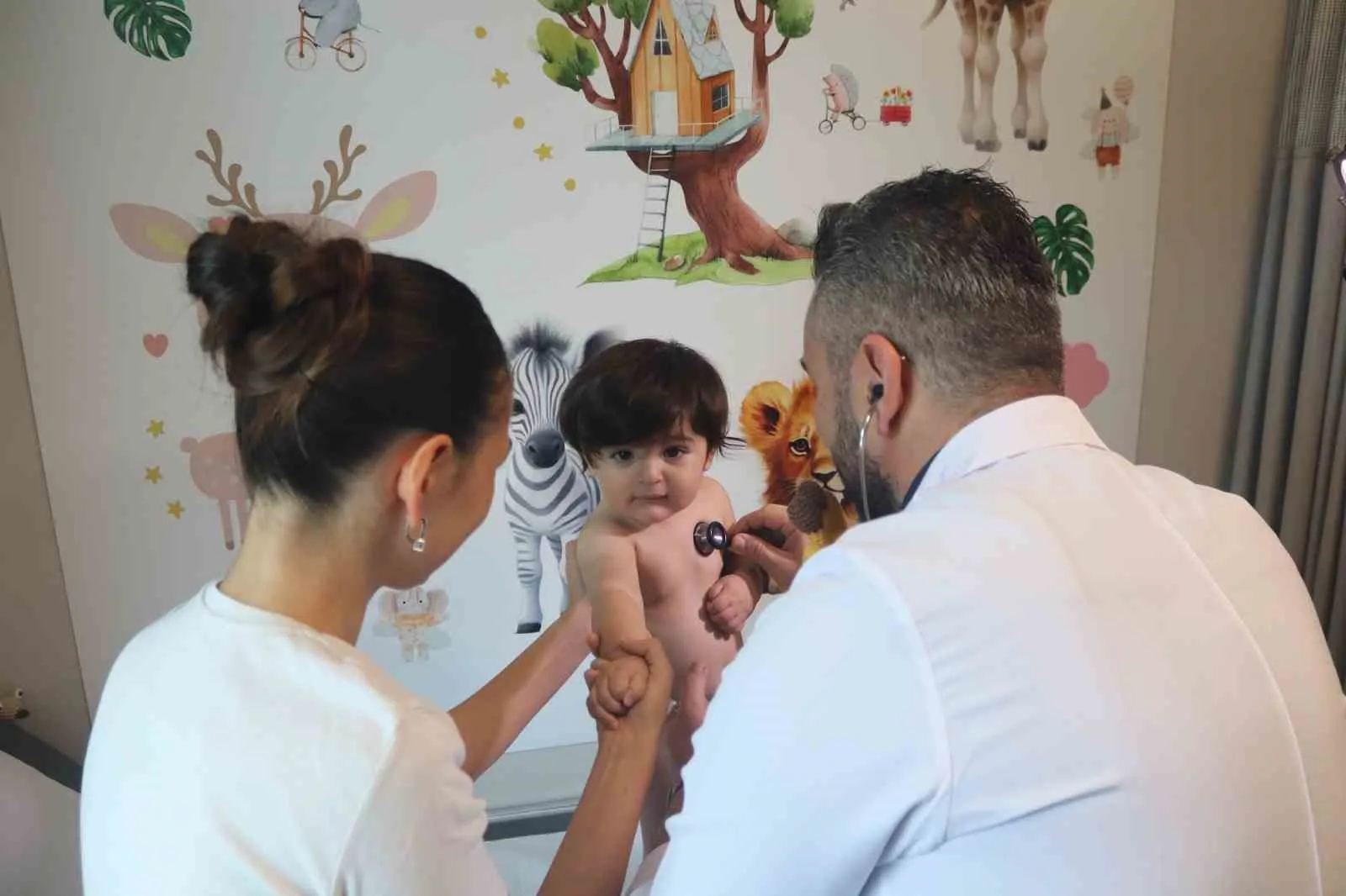 Çocuklarda vitamin takviyesi tuzağına dikkat: Bağışıklığı güçlendirmenin yolu kutulardan mı geçiyor?