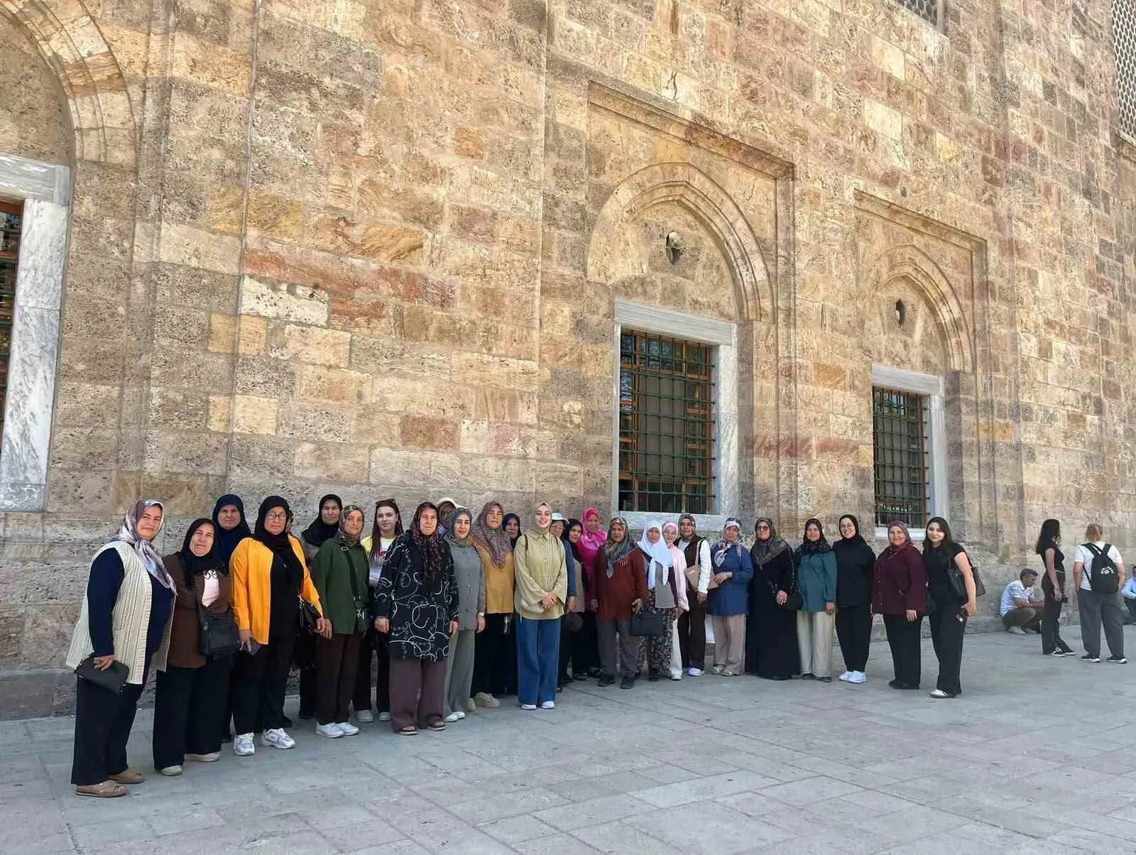 Sarıgöllü kadınlar Bursa’nın tarihi rotasında: Başkan Dutlulu’ya teşekkür mesajı