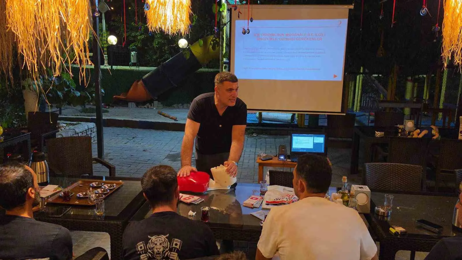 Nazilli’nin motosiklet tutkunları hayat kurtarmak için kolları sıvadı
