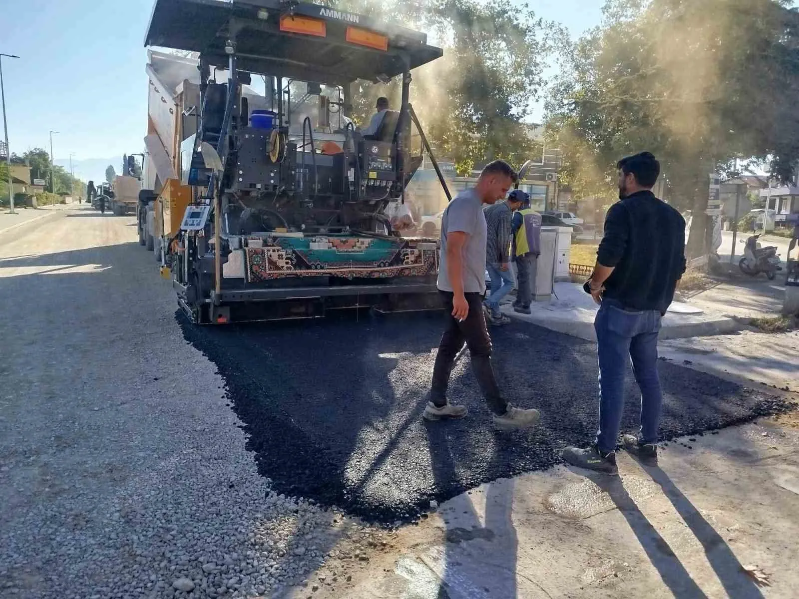 Çivril’de iki nesillik çile bitti: Işıklı-Değirmenönü Caddesi modern yüzüne kavuştu