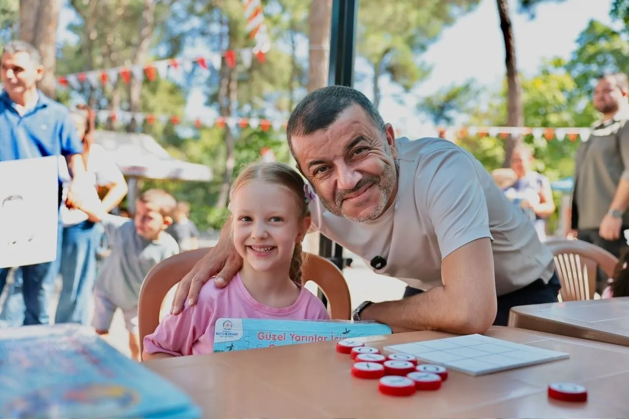 Denizli’de okul heyecanı şenliğe dönüştü: Binlerce çocuk unutulmaz bir hafta sonu yaşadı