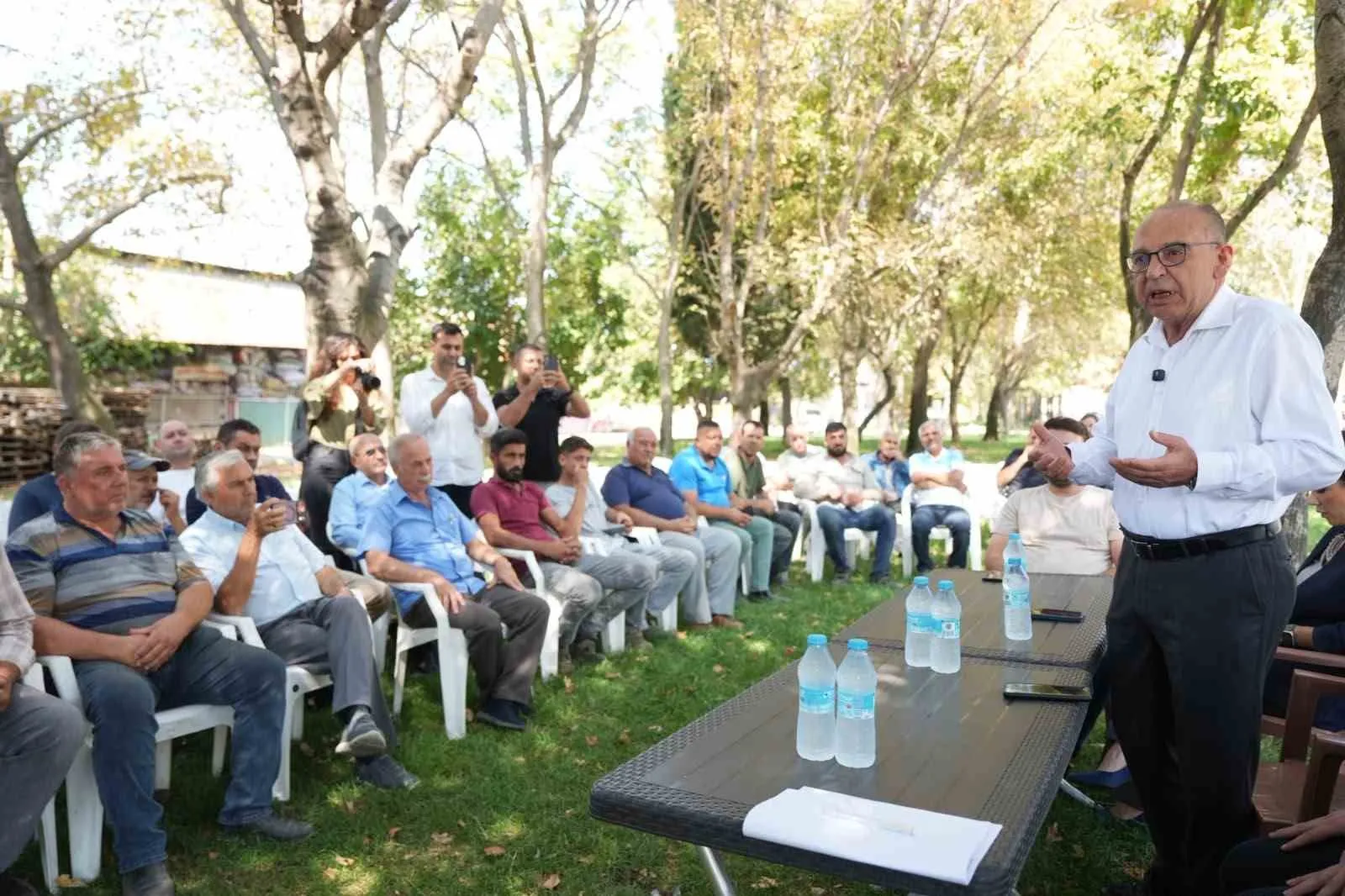 Koşukırı’nda enerji ve altyapı seferberliği: Başkan Akın esnafın taleplerini dinledi
