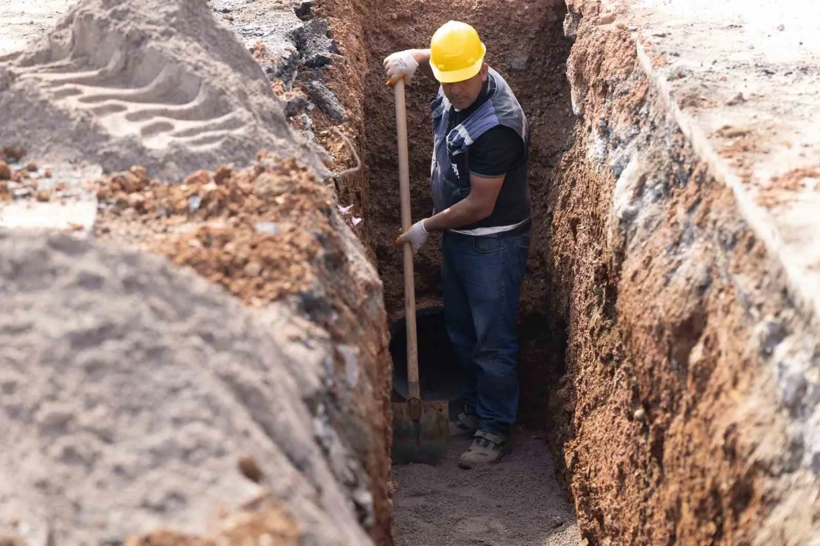 İzmir’in kuzeyinde dev altyapı hamlesi: Su kayıplarına karşı 147 milyonluk seferberlik