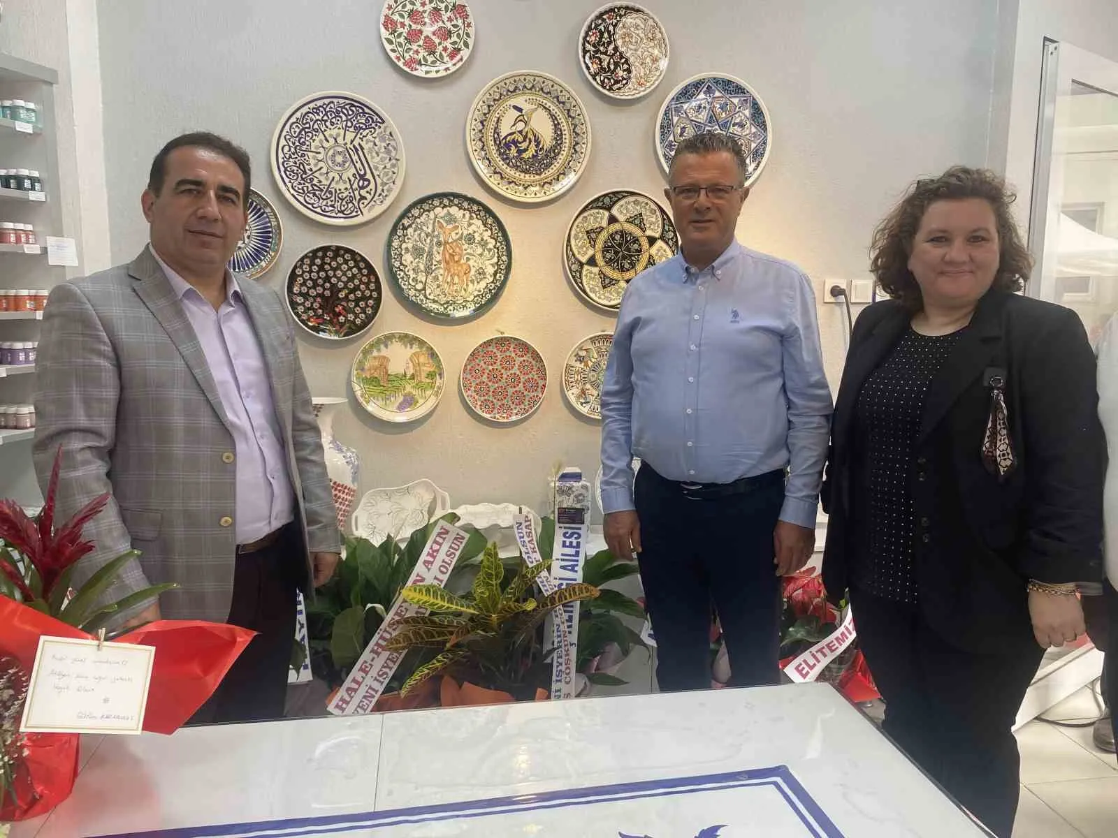 Alaşehir’in bereketli toprakları çini sanatıyla yeniden hayat buluyor