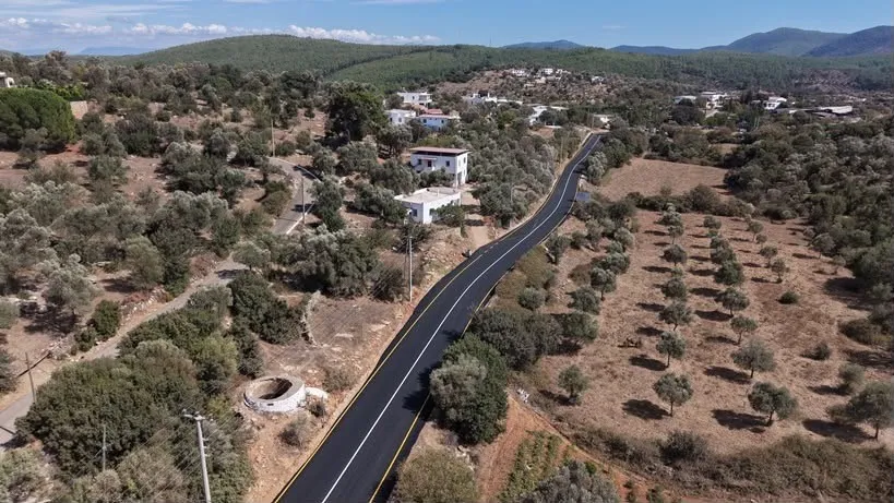 Bodrum’da ulaşım seferberliği: Çamlık Mahallesi’nde asfalt dönemi kapandı
