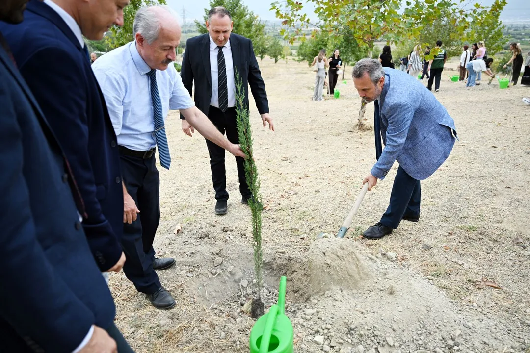 MCBÜ’den iklim krizine karşı dev adım: Geleceği kampüste dönüştürüyorlar