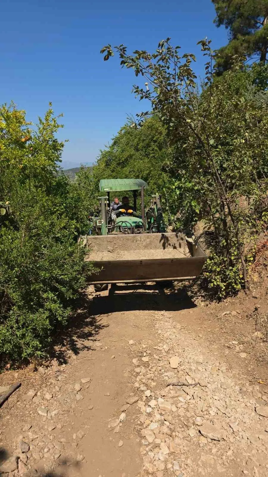 Tire’de çamur esareti: Mahalleli isyan bayrağını açtı